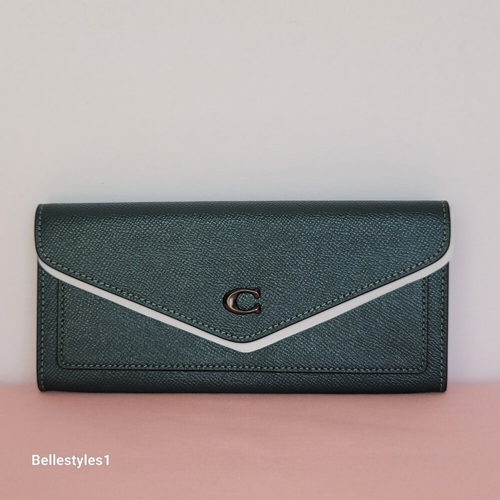 COACH Wyn Envelope Crossgrain Leather Large Wallet- Forest color⭐ - Picture 6 of 16